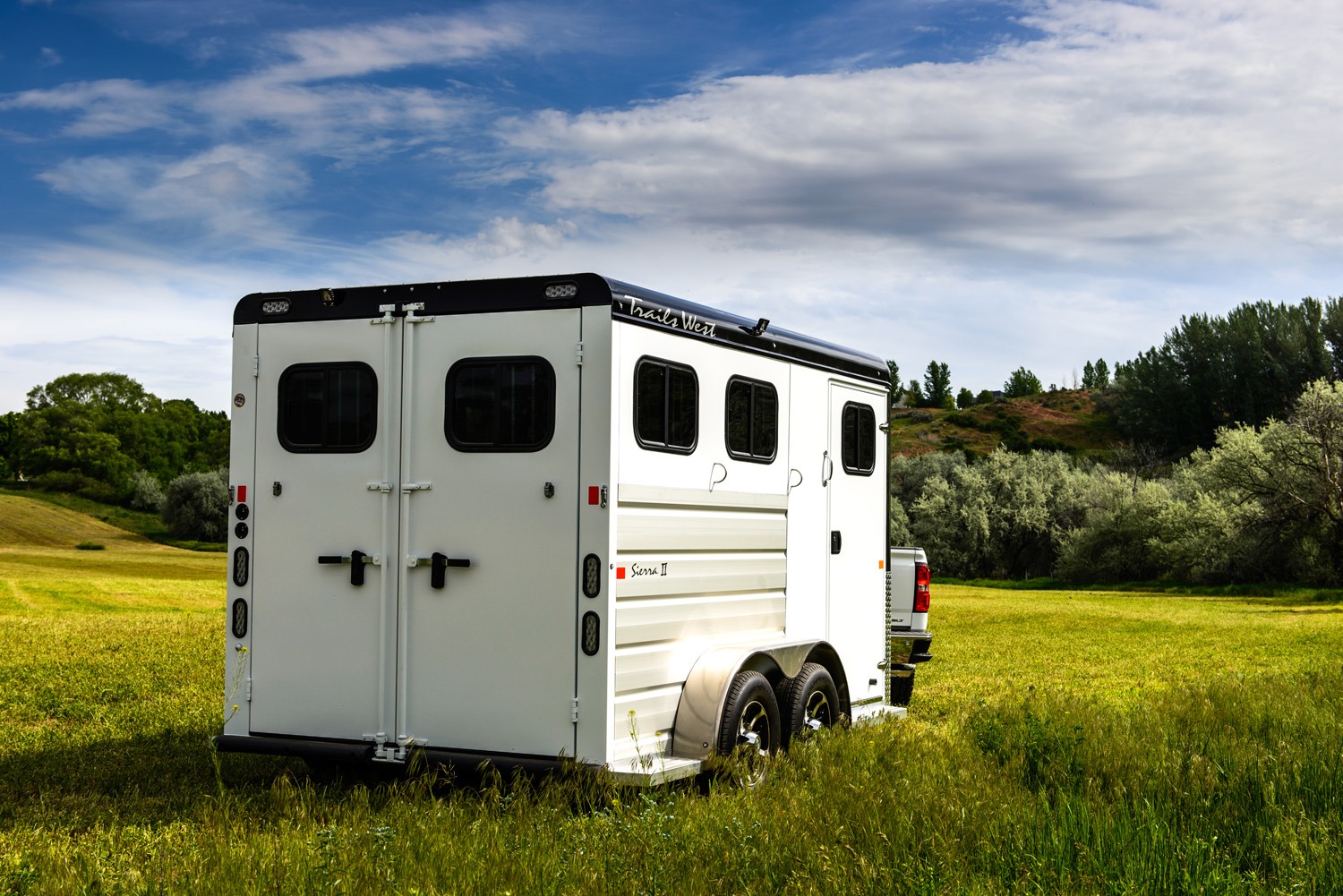 6 Tips to Get Your Horse Trailer Summer Ready